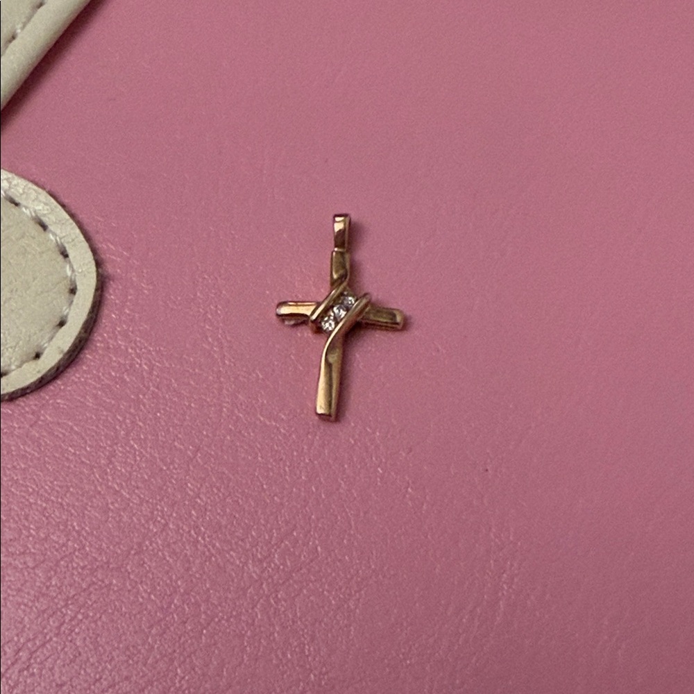 ✝️ Gold 10k gold pendant